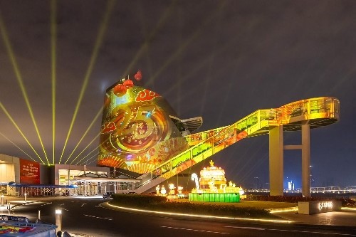 圖為澳門科學(xué)館立面的日本光雕作品。澳門特區(qū)旅游局供圖